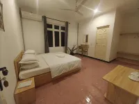 Clove Beach Hotel di Hithadhoo