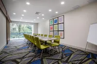 Holiday Inn Express & Suites Deland South Hotels in DeLand