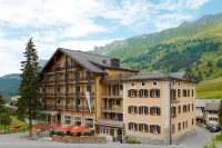 Hotel Alpina Parpan - parking