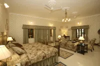 Gajner Palace-Heritage by Hrh Group of Hotels فنادق في Gajner