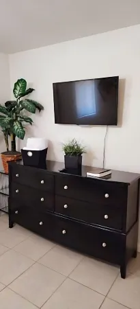 Spacious Retreat 4 Bdr House!