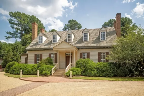Colonial Houses, an Official Colonial Williamsburg Hotel