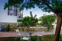 Act Art Skiathos