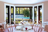Agriturismo Tenuta "Il Cigno" Hotels in Cornegliano Laudense