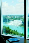 The Oakes Hotel Overlooking the Falls - Scenic
