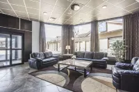Quality Inn & Suites Hotels in High Level