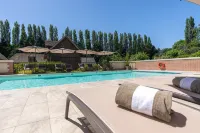 Les Manoirs des Portes de Deauville - Small Luxury Hotel of the World - ที่มีที่จอดรถ