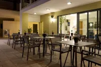 Athina Beach Hotel Hotels in Daratso