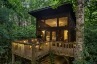 Rivers Edge Treehouses - 2-Star
