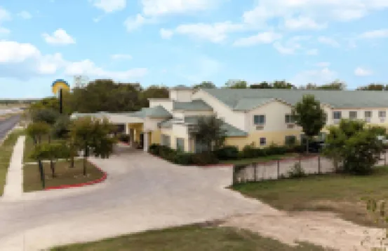 Days Inn by Wyndham San Antonio at Palo Alto Hotels near Southside