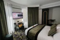 Hotel le Regina Hotels in Le Puy