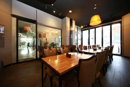 Incheon Airport Prime Guesthouse Отели рядом с достопримечательностью «Masian Beach»