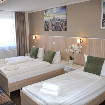 D&D Hotel by Wiggers