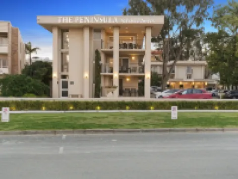 The Peninsula Riverside Serviced Apartments Hotels near Eliza