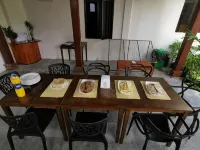 Palm Gate Maldives Hotel di Thulusdhoo