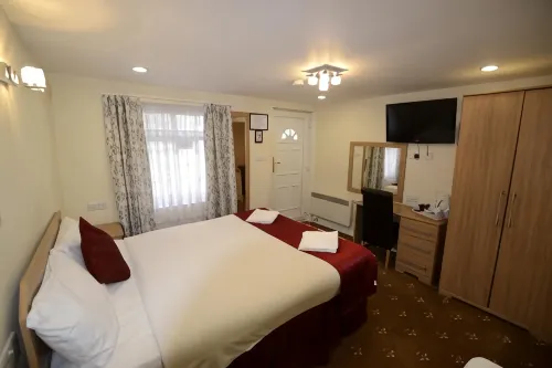 Cranbrook Hotel Hotels in Goodmayes