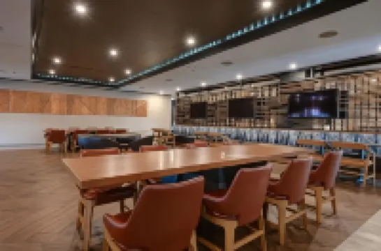 DoubleTree by Hilton Denver International Airport