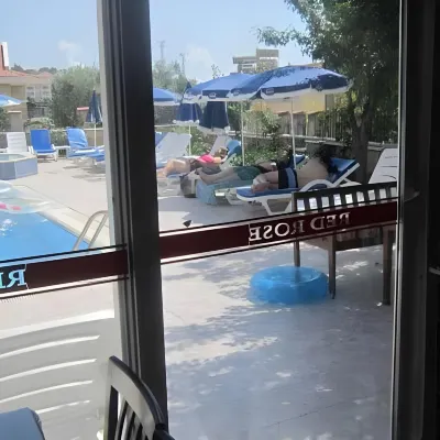 ريد روز هوتل الترفيه والتسلية Photos