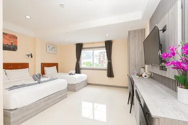 รูปภาพของโรงแรมสแควร์วัน ป่าตอง