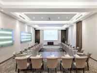Metropolitan Boutique Hotel Hotels near Izaak Synagogue