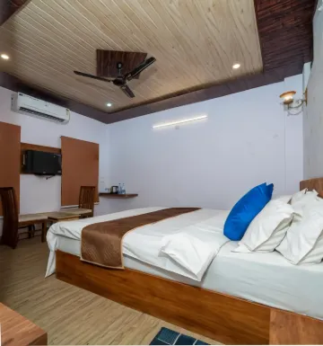 Devdarshan Hotel & Restaurant Отели в г. 