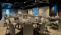 Radisson Red Galway Hotels in Lakeview