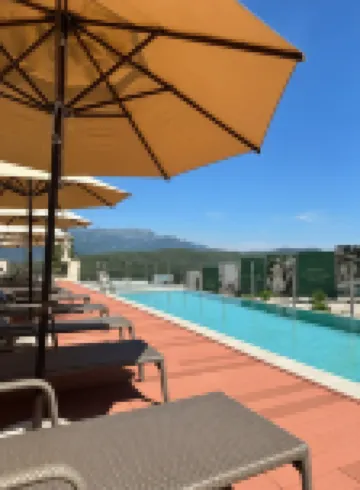 Lustica Apartments Central