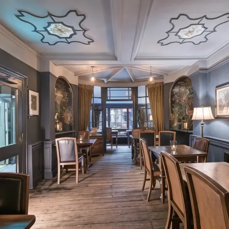 Guy Fawkes Inn Отели рядом с достопримечательностью «Монастырь-музей Бар»