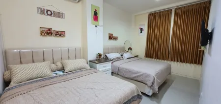 Lobivia Guest House Отели в г. Tembalang