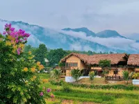 Mai Chau Onsen Retreat Hotels near Bè Mảng Hà Thi