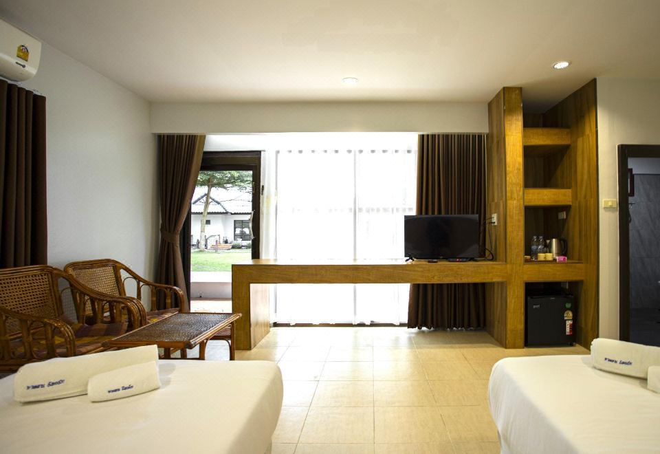 Haad Son Resort Over view