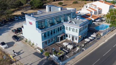 Urban Hotel Santa Eulalia Отели в г. Ольюш-де-Агуа