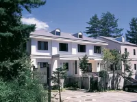 Silkwood Hotel Hotels near Happo pond