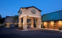 بست ويسترن دانفيل سيكامور إن Hotels near Hidden Crest Park