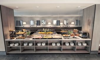 Ola Santiago Providencia, Tapestry Collection by Hilton