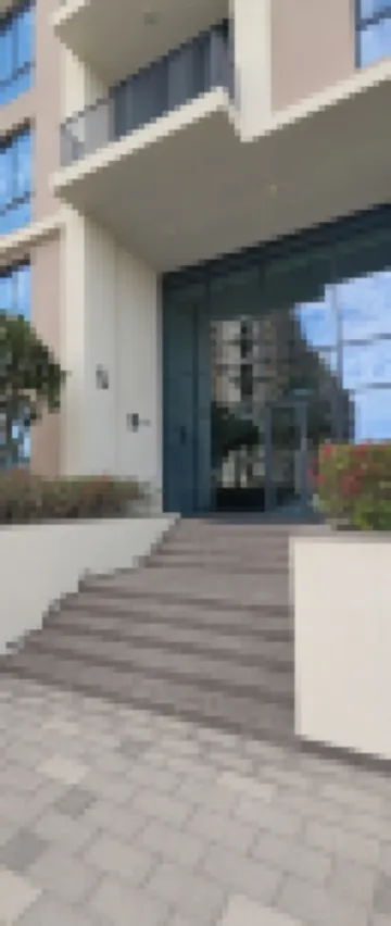 Charming 2BR apartment, beach access and pool view, ideal for extended stays. Hotels near مطار البحرين الدولي