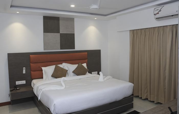 GK Palace Pure Veg Hotel