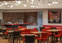 Le M Hotel & Spa Honfleur - فطور
