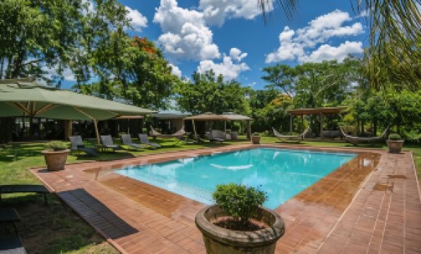 Perry's Bridge Hollow Boutique Hotel