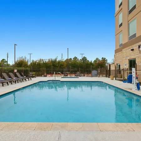 Kozy Hotel Houston North