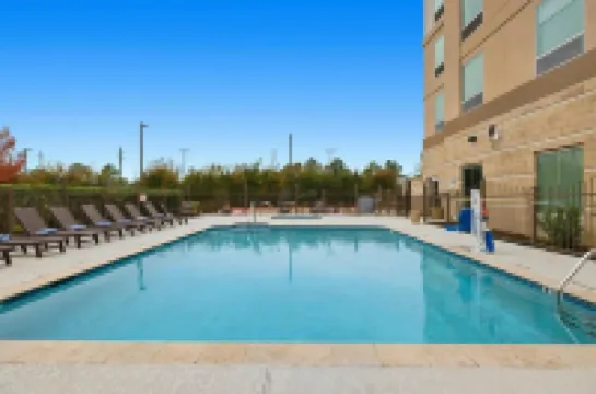 Kozy Hotel Houston North