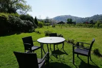 Lake View Country House