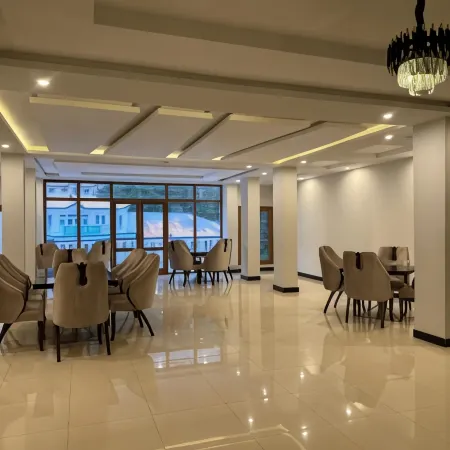 Royal Elite Hotel Kalam