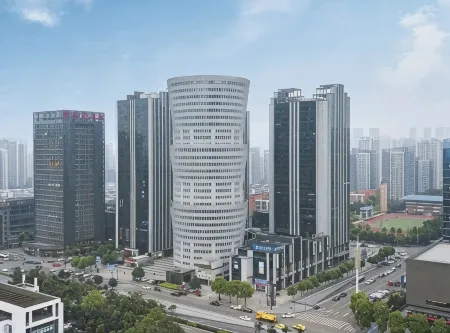 Lanyu Hotel (Chongqing Longtousi North Railway Station)
