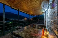 Gurye Papas Villa Pension