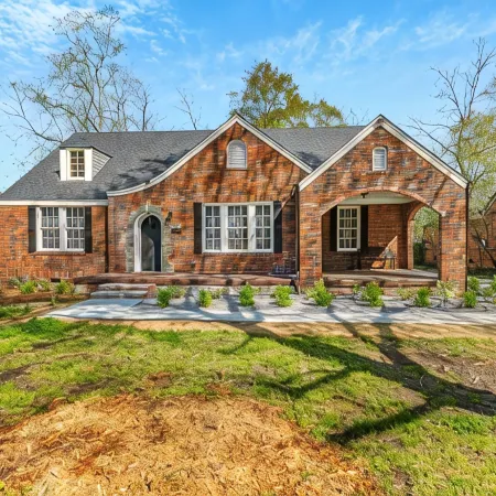 Pet Friendly 4 BR Near Hospitals and Maxwell Base