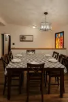 Serene Family Home: Sleeps 16!