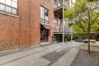 Pvdloft ︙ Curated Design ︙ Prime Walkable Locale ︙ Near Brown + Risd