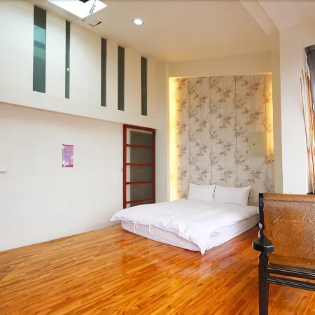 Sanyi Happiness Bed and Breakfasts