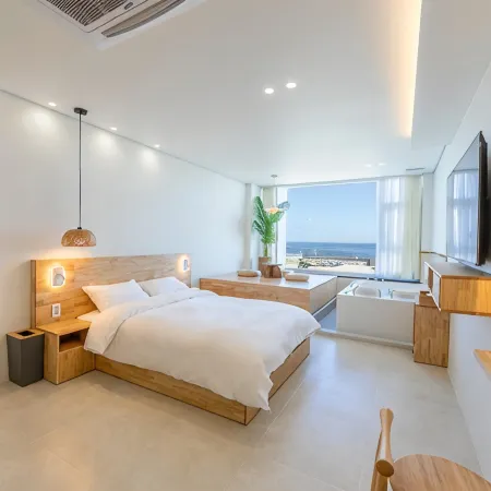 Gangneung The Stay Eunpa Отели рядом с достопримечательностью «Пляж Канмун»
